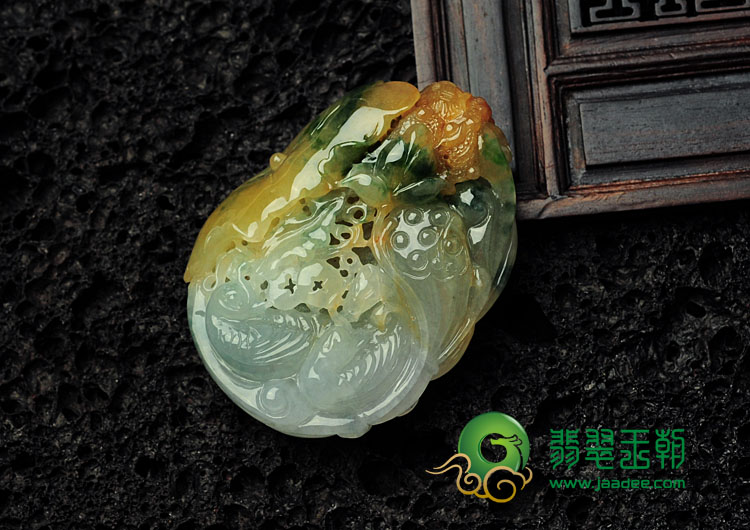 糯冰种黄翡飘花缅甸翡翠百年好合挂件