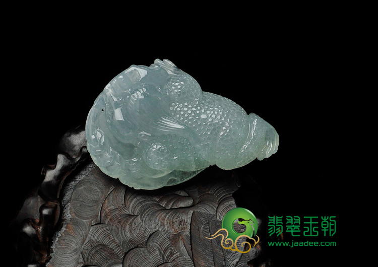 冰种晴水缅甸翡翠金蟾送宝挂件