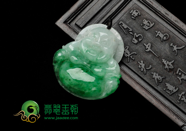 糯冰种翠绿缅甸翡翠玉佛挂件