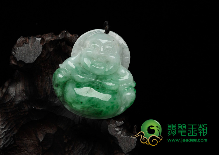 糯冰种翠绿缅甸翡翠玉佛挂件