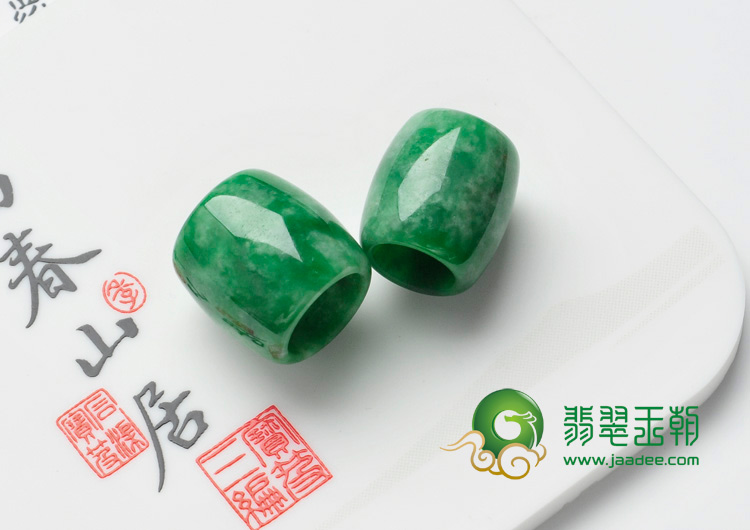细糯种翠绿缅甸翡翠路路通挂件（单价）