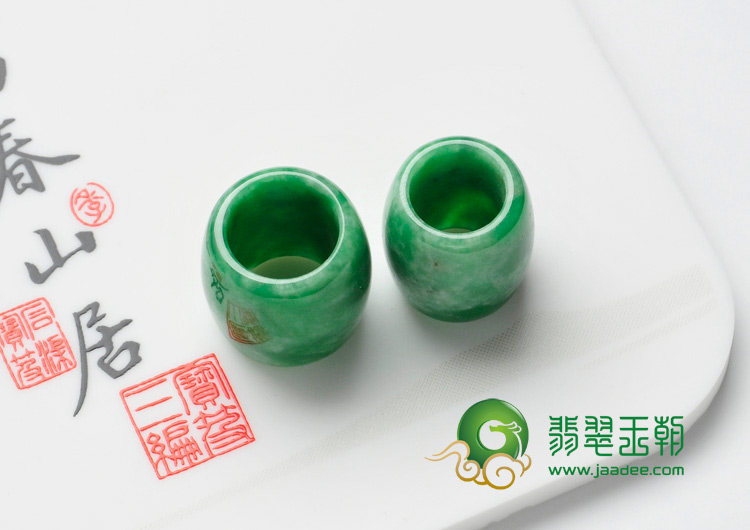 细糯种翠绿缅甸翡翠路路通挂件（单价）