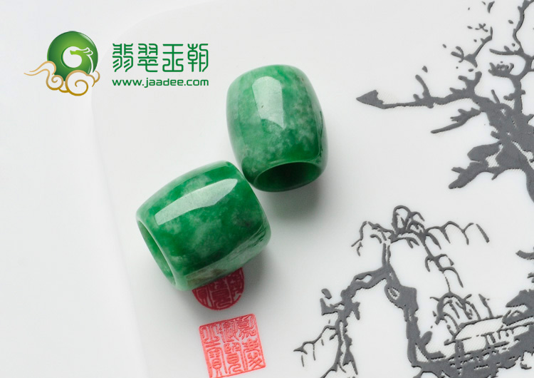 细糯种翠绿缅甸翡翠路路通挂件（单价）