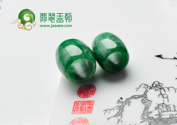 细糯种翠绿缅甸翡翠路路通挂件（单价）