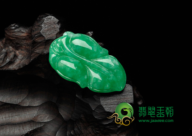 糯冰种苹果绿满绿缅甸翡翠叶子挂件