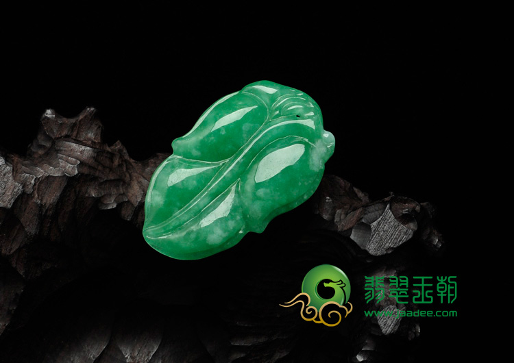 糯冰种苹果绿满绿缅甸翡翠叶子挂件