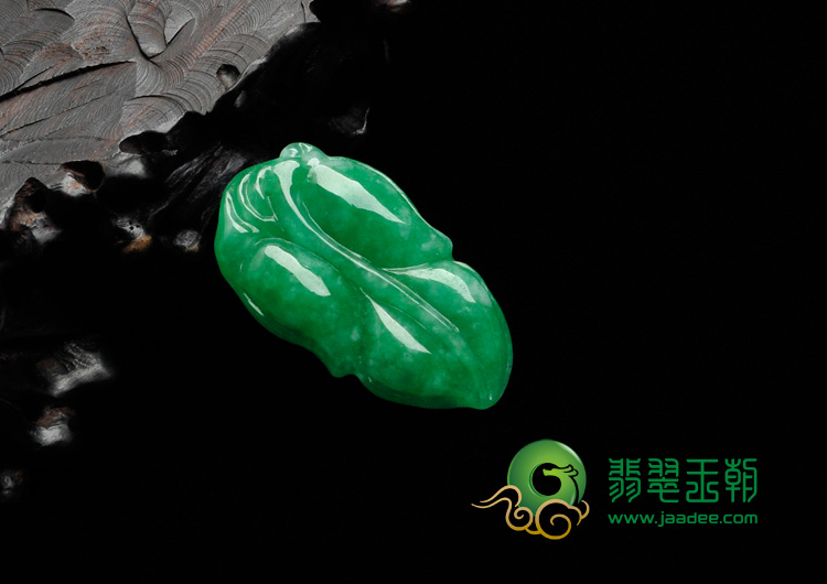 糯冰种苹果绿满绿缅甸翡翠叶子挂件