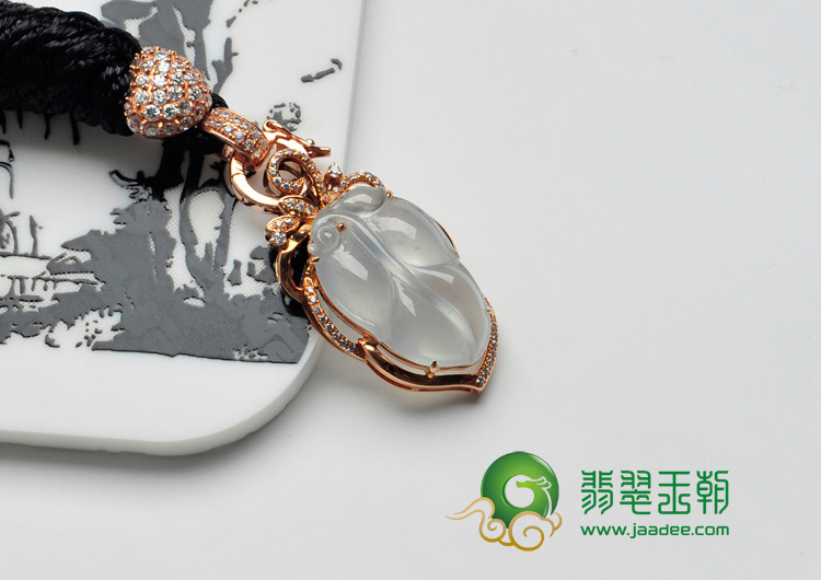 冰玻种缅甸翡翠包玫瑰金金枝玉叶胸坠（奥钻）