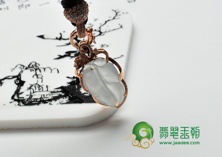 冰玻种缅甸翡翠包玫瑰金金枝玉叶胸坠（奥钻）