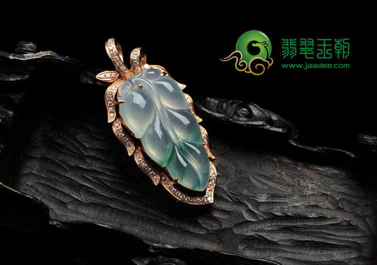 冰玻种飘花缅甸翡翠包玫瑰金金枝玉叶胸坠（奥钻）