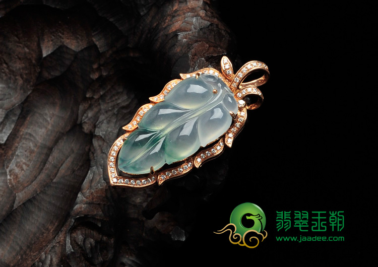冰玻种飘花缅甸翡翠包玫瑰金金枝玉叶胸坠（奥钻）