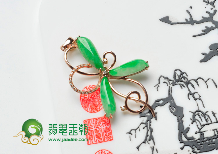 冰种阳绿缅甸翡翠镶玫瑰金花形胸坠（真钻）