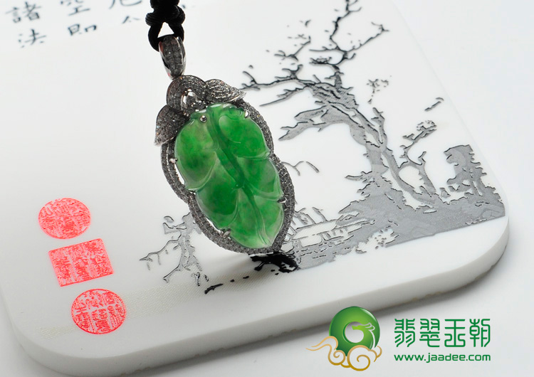 冰种菠菜绿缅甸翡翠包白金金枝玉叶胸坠（真钻）