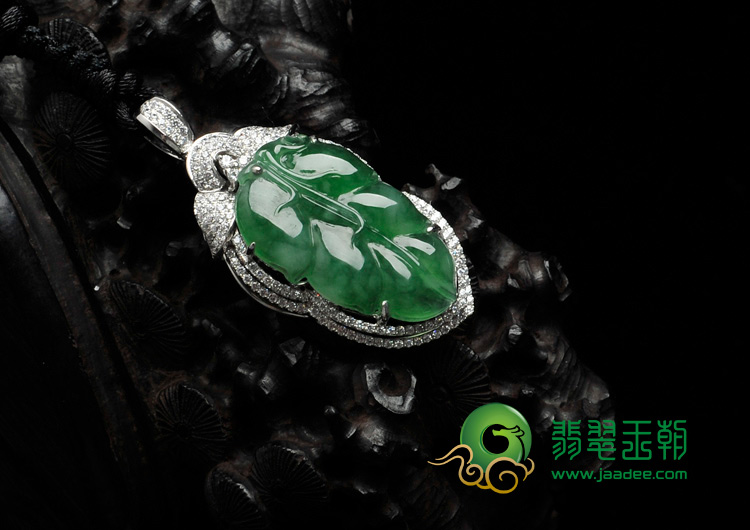 冰种菠菜绿缅甸翡翠包白金金枝玉叶胸坠（真钻）