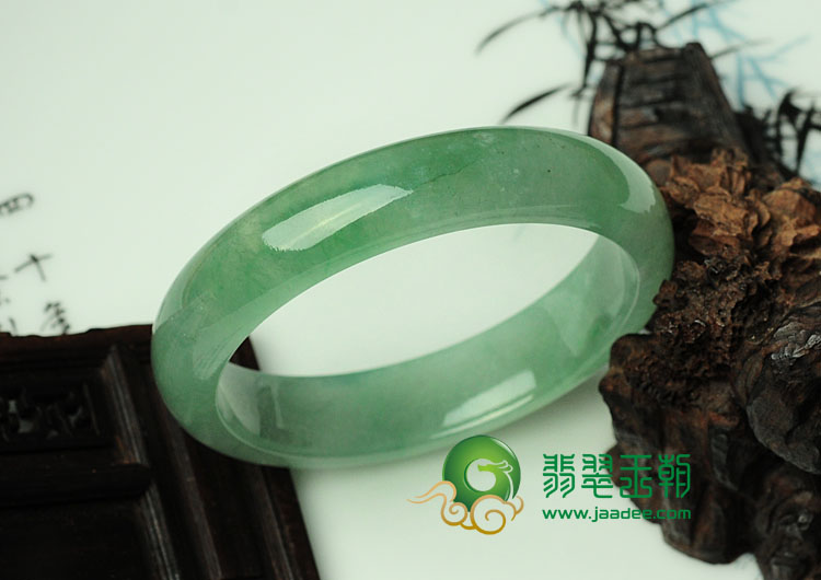 冰种晴水缅甸翡翠手镯（52.4mm）