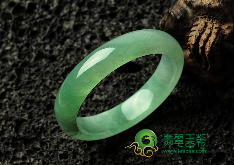 冰种晴水缅甸翡翠手镯（52.4mm）