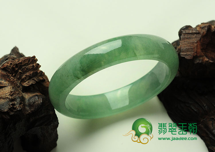 冰种晴水缅甸翡翠手镯（52.4mm）