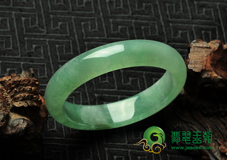 冰种晴水缅甸翡翠手镯（52.4mm）