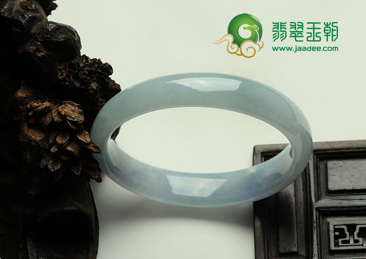 冰种紫罗兰缅甸翡翠贵妃镯（53.7mm-46.2mm）