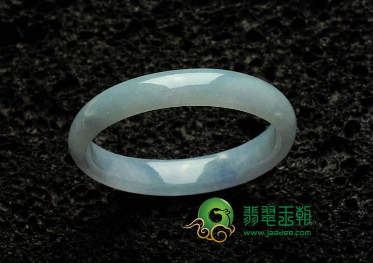 冰种紫罗兰缅甸翡翠贵妃镯（53.7mm-46.2mm）
