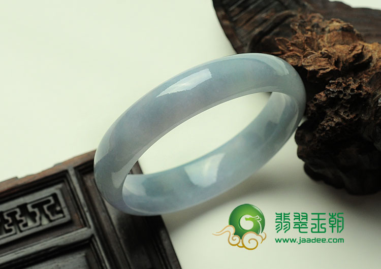 冰种紫罗兰缅甸翡翠贵妃镯（53.7mm-46.2mm）