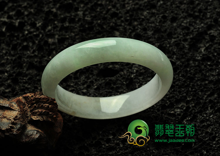 糯冰种红黄翡缅甸翡翠手镯（55.8mm）