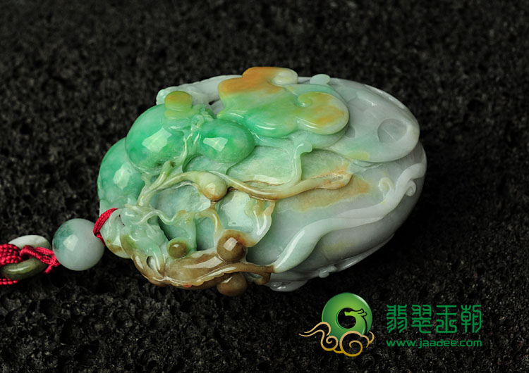 细糯种黄加绿缅甸翡翠“前福齐天”手玩件