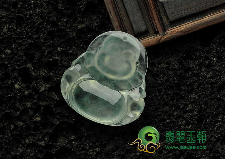 冰玻种晴水缅甸翡翠玉佛挂件