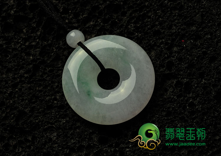 糯冰种春带彩缅甸翡翠平安扣挂件