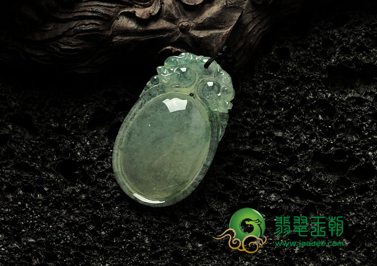 冰种飘花缅甸翡翠双龙戏珠挂件（一对）