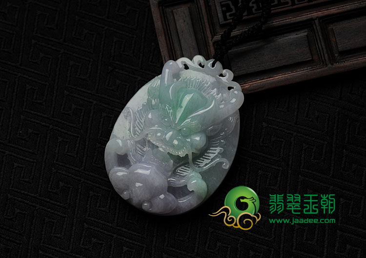 糯冰种春带彩缅甸翡翠帝王之相挂件