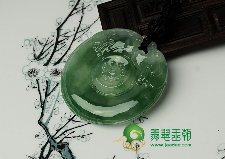 冰种青色缅甸翡翠双龙戏珠挂件（单价）