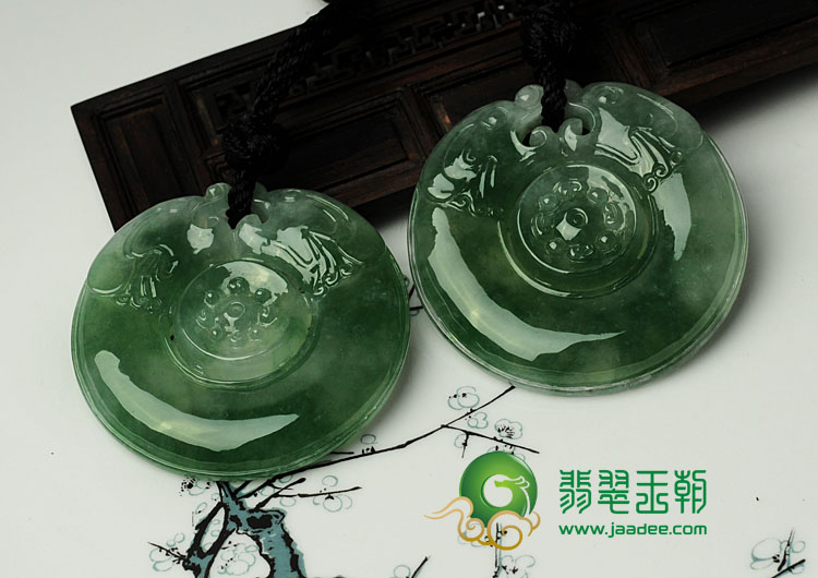 冰种青色缅甸翡翠双龙戏珠挂件（单价）