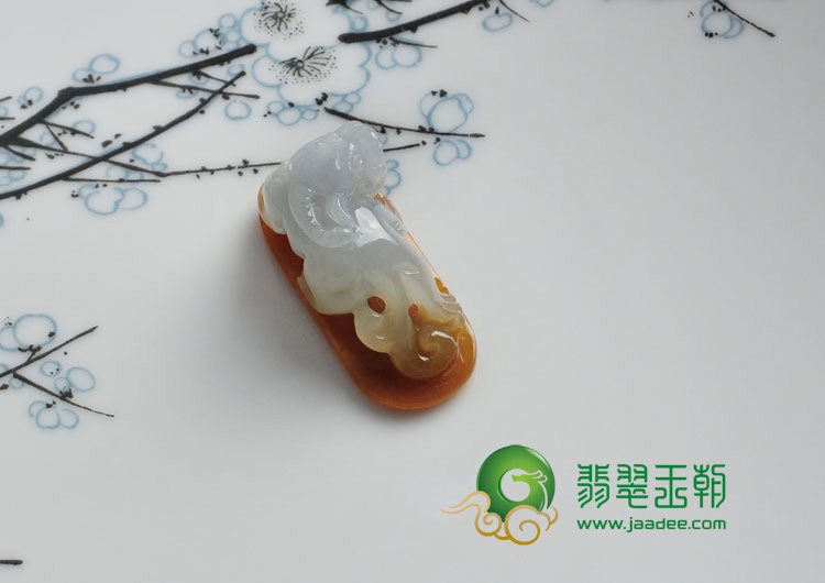 糯冰种黄翡缅甸翡翠貔貅挂件