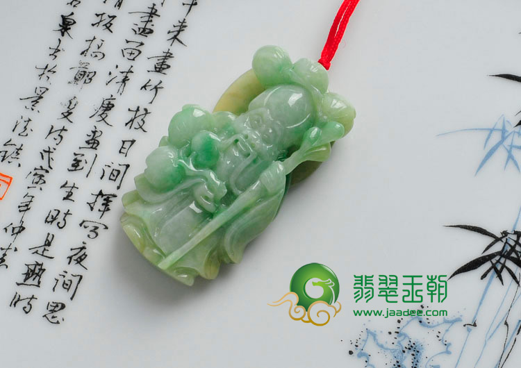 糯冰种翠色缅甸翡翠寿星挂件