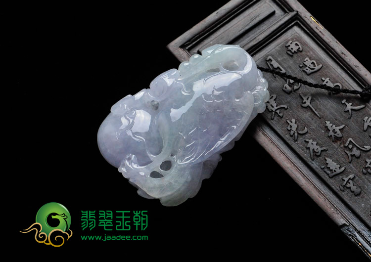 糯冰种紫罗兰略带翠缅甸翡翠一路连科挂件