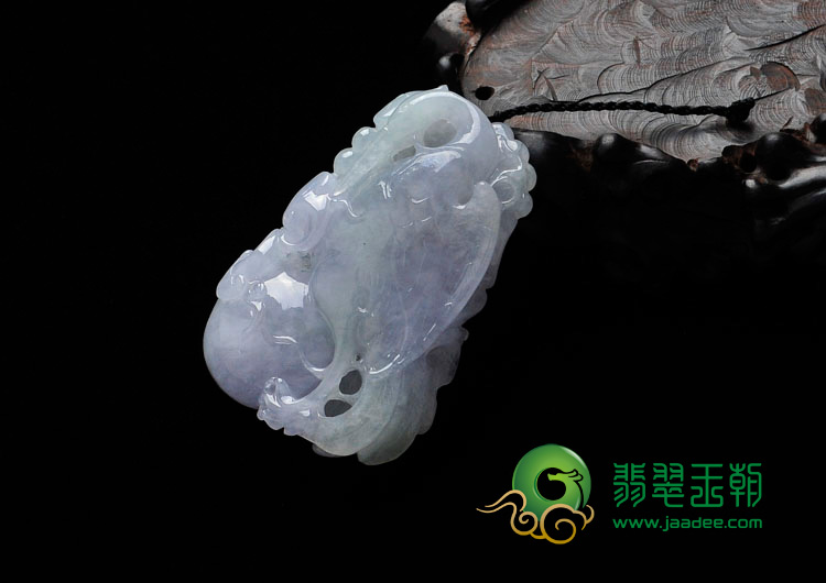 糯冰种紫罗兰略带翠缅甸翡翠一路连科挂件