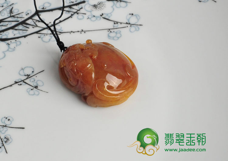 糯冰种红黄翡缅甸翡翠仿古龙挂件