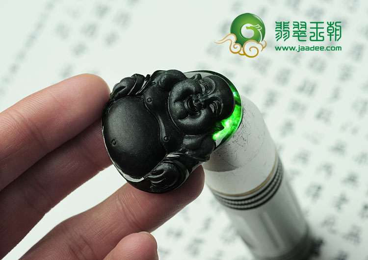 糯冰种墨翠缅甸翡翠玉佛挂件