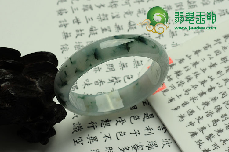 冰种飘花缅甸翡翠手镯（59）