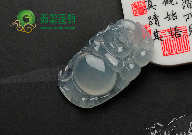 冰玻种晴水缅甸翡翠逍遥佛挂件