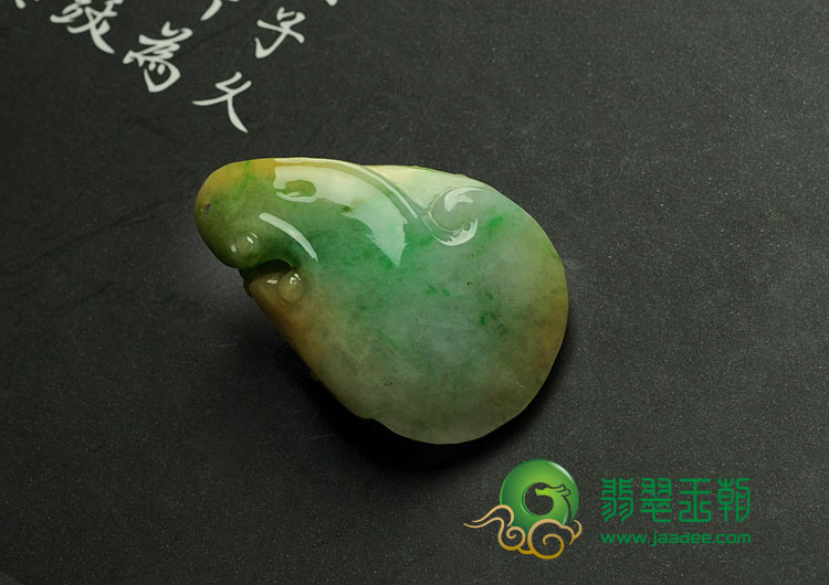 糯冰种黄加绿缅甸翡翠英明神武挂件