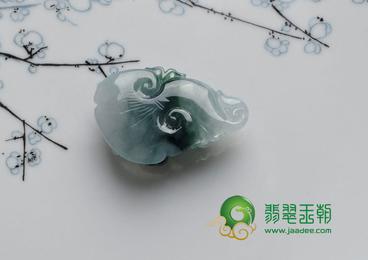 冰种飘花缅甸翡翠貔貅挂件