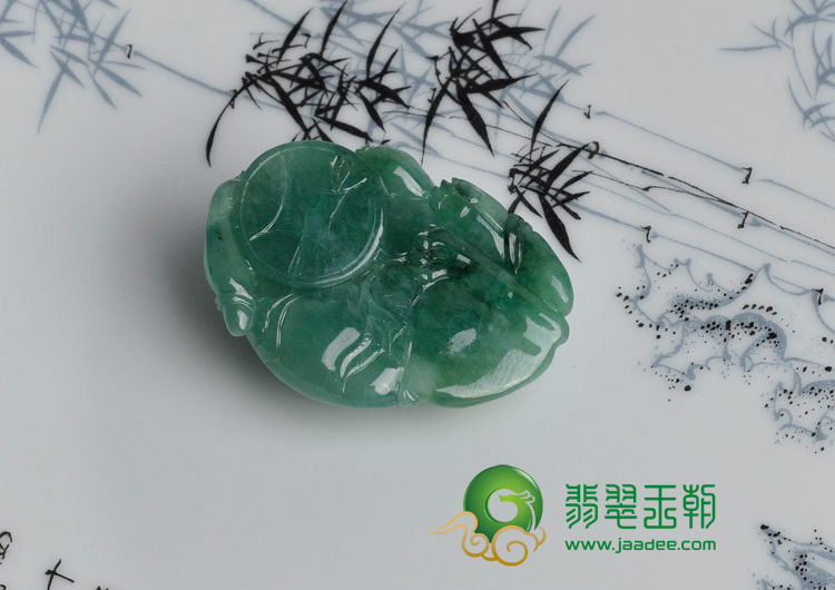 冰种蓝晴水缅甸翡翠貔貅挂件