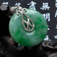 糯冰种飘阳绿缅甸翡翠包白金平安扣胸坠（真钻）