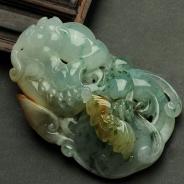 糯冰种黄翡飘花缅甸翡翠龙行天下挂件