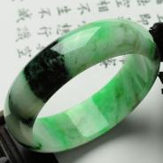 细糯种癣加绿缅甸翡翠手镯（57.5mm）