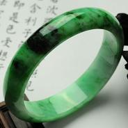 细糯种癣加绿缅甸翡翠手镯（58.6mm）
