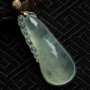 冰种略飘花缅甸翡翠福瓜挂件