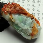 糯冰种三彩缅甸翡翠凤戏牡丹手玩件